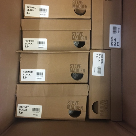 COPY - Steve Madden Refined Wedge - Picture 3 of 3